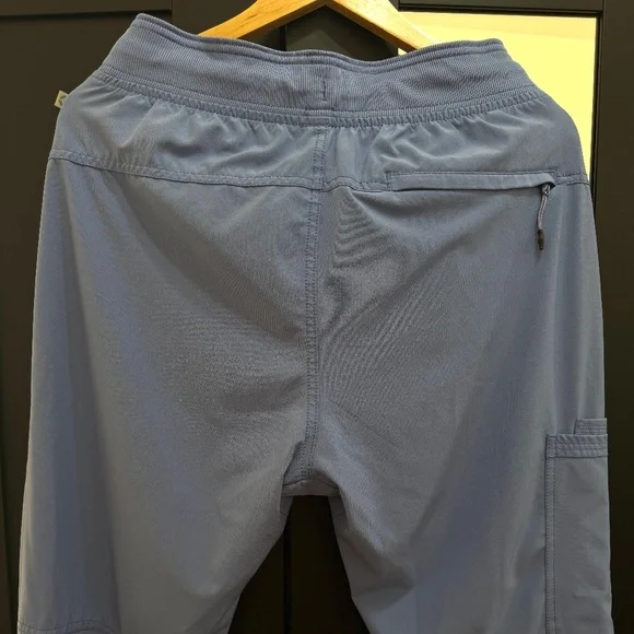 Cherokee Infinity Ciel Scrub Top & Jogger Bottom Set - Picture 4 of 9